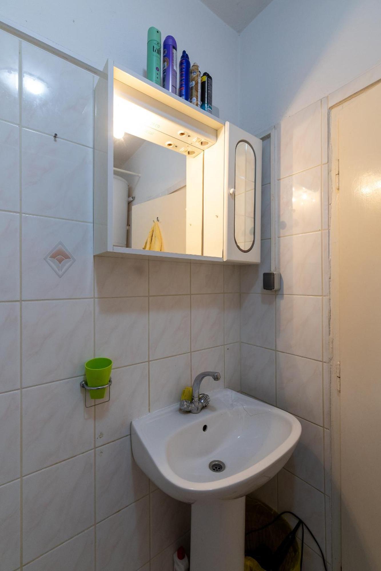 Apartments By The Sea Cove Zarace - Gdinj, Hvar - 2047 객실 사진